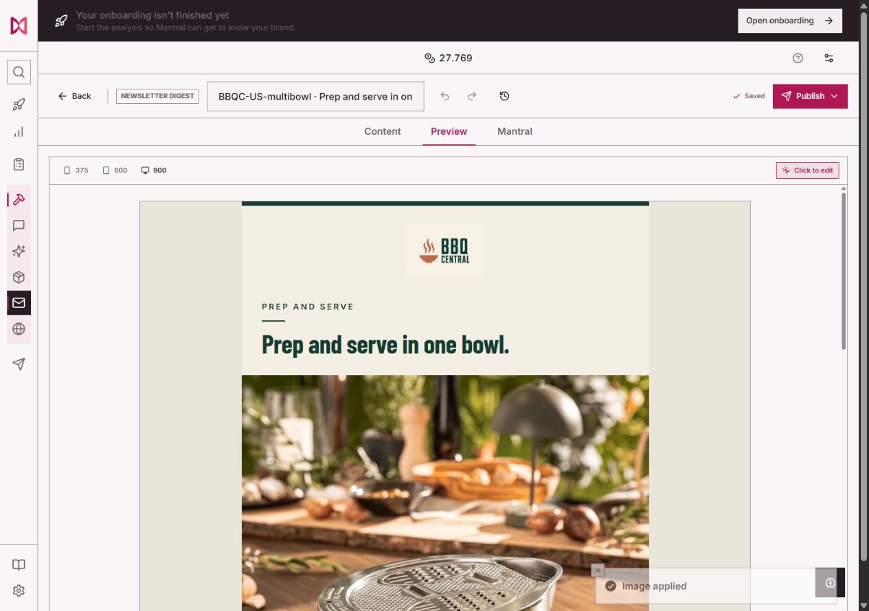 Newsletter in the MANTRAL editor with content blocks, styling tools and an email preview
